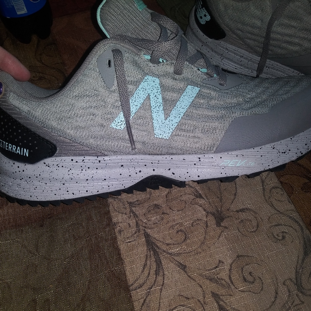 Brand new New Balance women's sneakers- 10